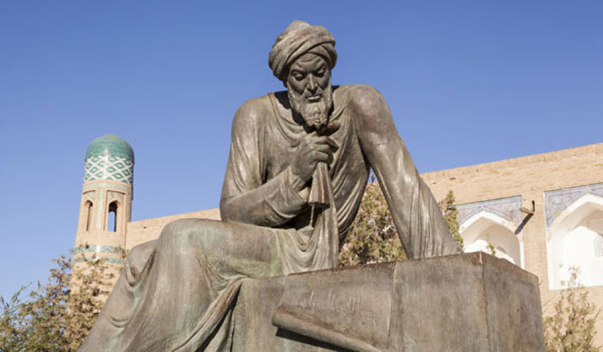 Памятник Мухаммеду бен Муса Аль-Хорезми. Узбекистан, город Хива