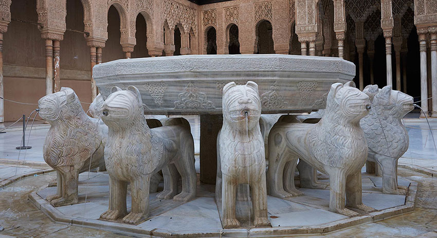 Альгамбра. Фонтан со львами
