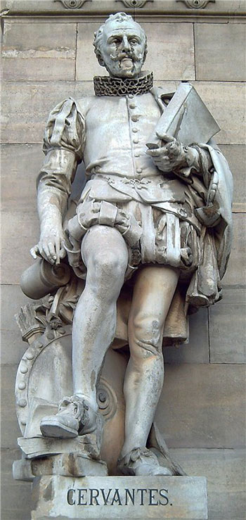 Статуя Мигеля де Сервантеса