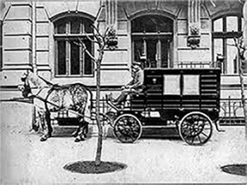 Так выглядела одна из первых карет скорой помощи в Вене