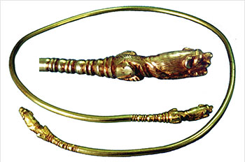 Золотая гривна - символ власти скифского вождя