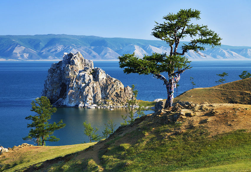 Три очерка об острове Ольхон на озере Байкал