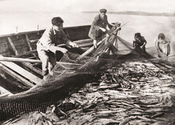 Рыбаки