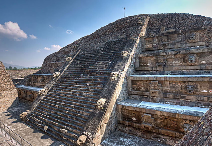 Боги та герої Давньої Мексики