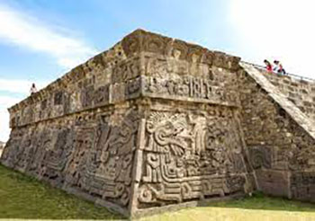 Піраміда Кецалькоатля у Шочікалько